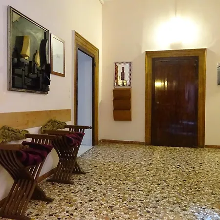 Hostal Youth Palace