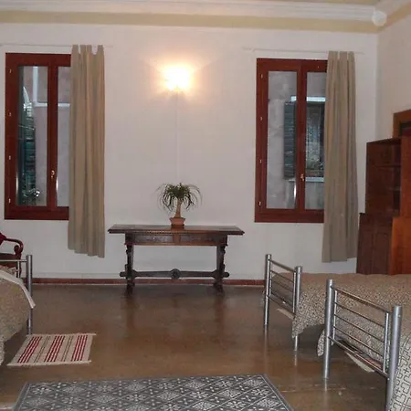 Hostel Youth Palace