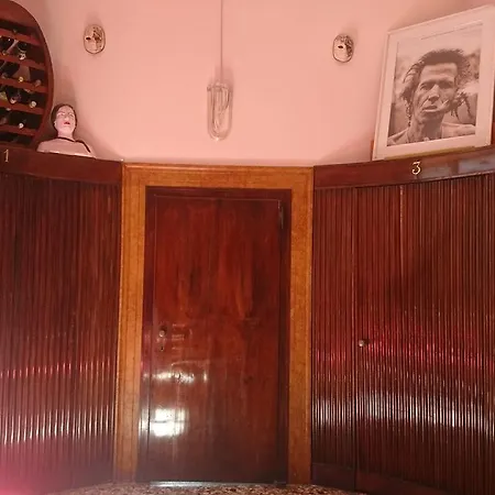 Youth Palace Hostel *