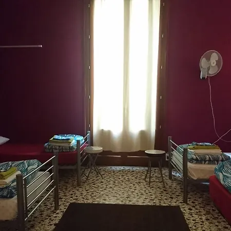 Hostal Youth Palace