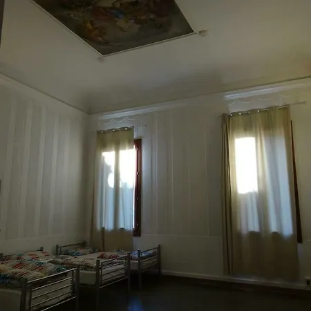 Hostal Youth Palace