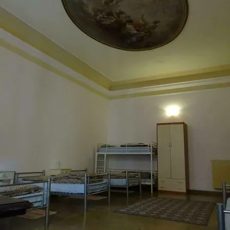 Hostel Youth Palace